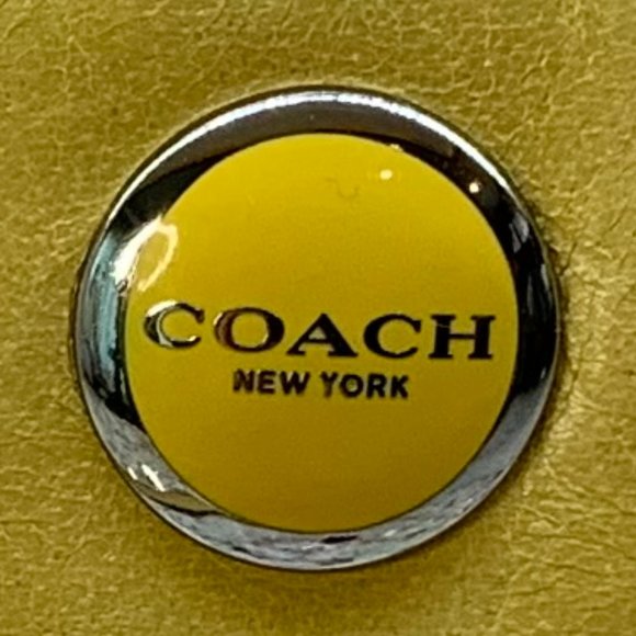 Coach Universal Case Sunflower - Picture 3 of 6